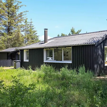 6 Person In Ålbæk